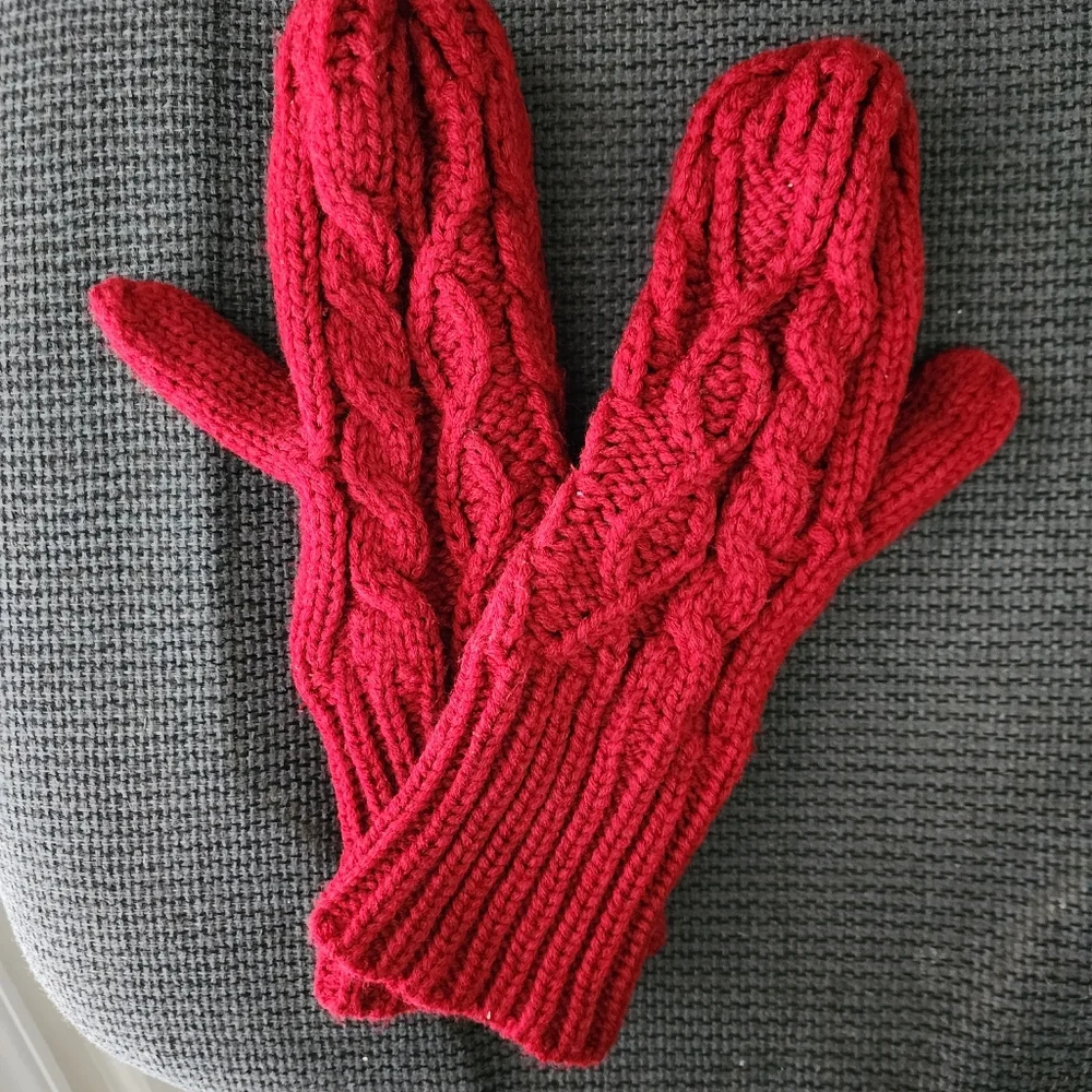 Womens Red Lined Mittens Gloves